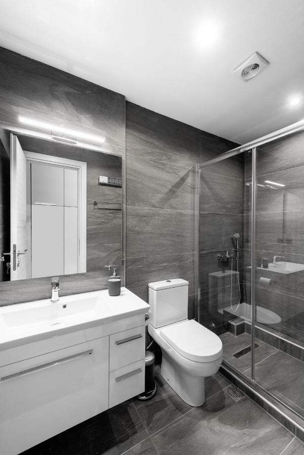 M&F Luxury Suites Est. 2019 / F Suite Thessaloniki Buitenkant foto